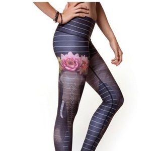 Teeki “love the elephant” hot pants. Size Large